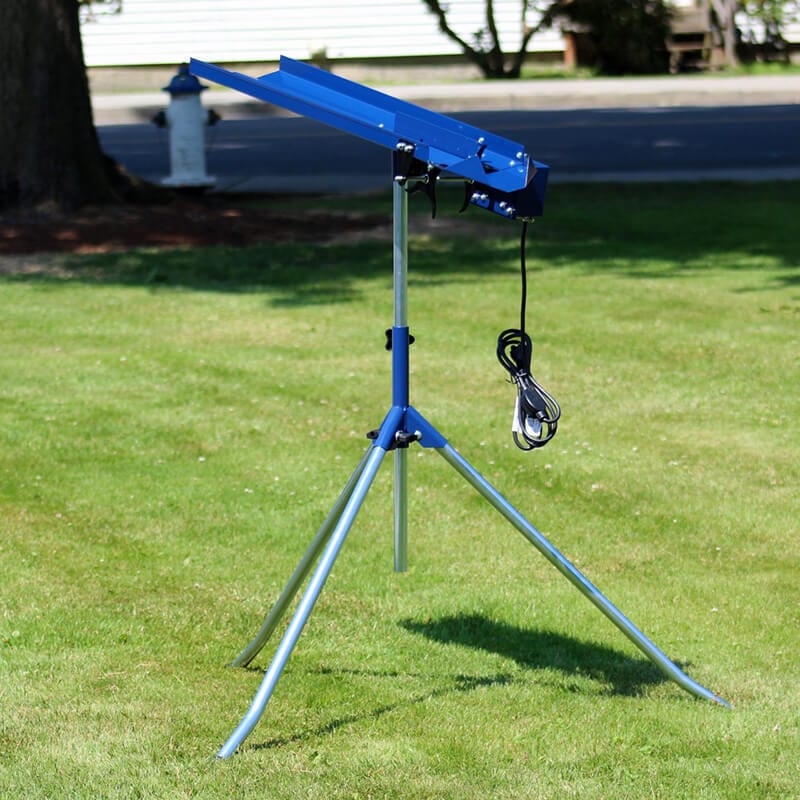 20-Bb / 15-Sb Combination Auto Feeder standing alone in a park