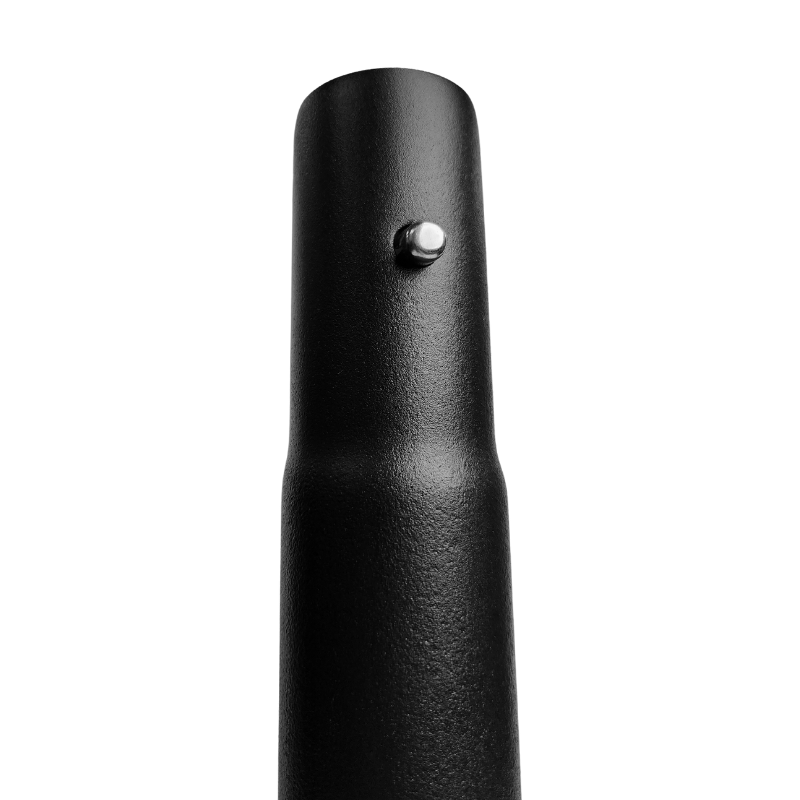 The Thumper Batting Cage Pole close up